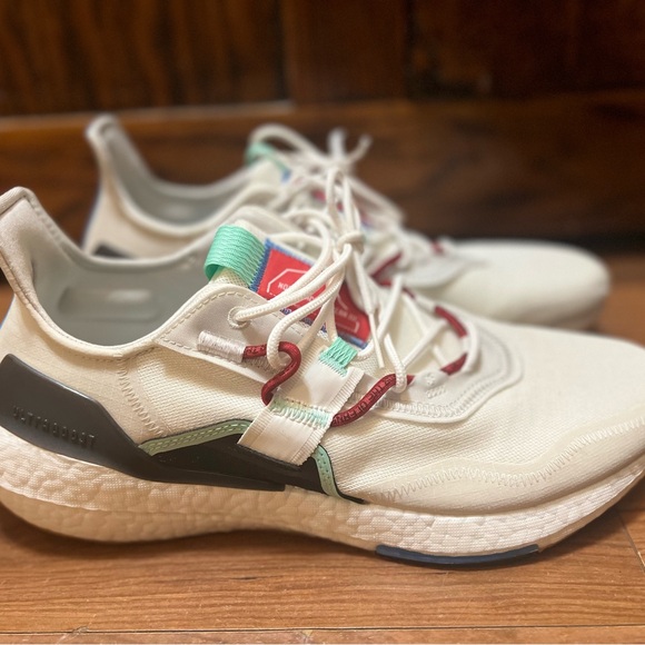 Adidas Ultraboost 22 X Parley size 12 -NWoT - Picture 4 of 5